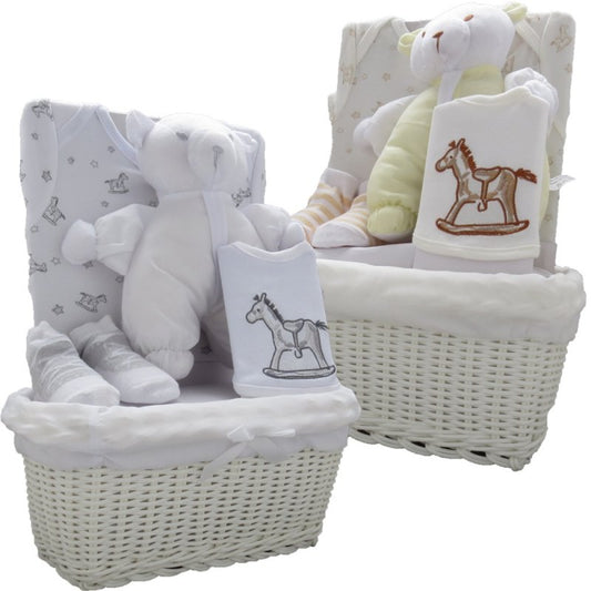Baby luxury 5 piece basket gift set (0-3 months)
