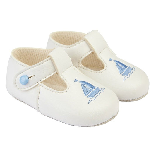 Baypod's soft sole traditional baby footwear - White with boat image